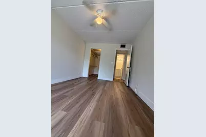 2000 Springdale Boulevard #204, Palm Springs, FL 33461 - Photo 22