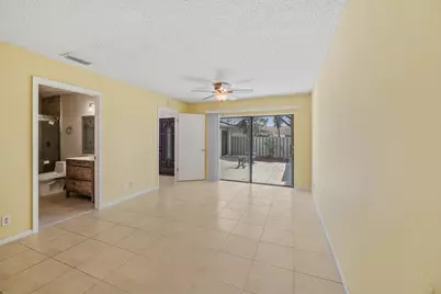 8007 Ambach Way, Hypoluxo, FL 33462 - Photo 20