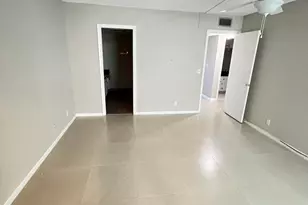 413 Greenbrier A, West Palm Beach, FL 33417 - Photo 18