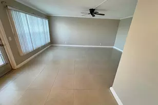 413 Greenbrier A, West Palm Beach, FL 33417 - Photo 10