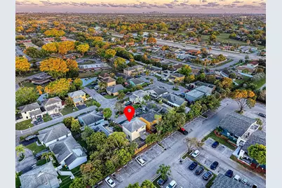 5789 Woodland Point Drive, Tamarac, FL 33319 - Photo 18