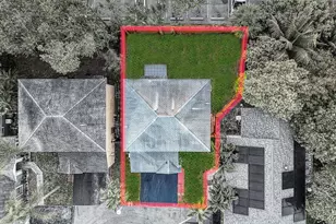 5789 Woodland Point Dr, Tamarac, FL 33319 - Photo 2