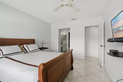 6375 W Pinehurst Cir Circle #D38, Tamarac, FL 33321 - Photo 14