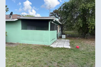 5954 Bahama Court, West Palm Beach, FL 33407 - Photo 6