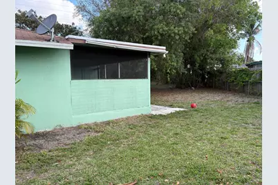 5954 Bahama Court, West Palm Beach, FL 33407 - Photo 4