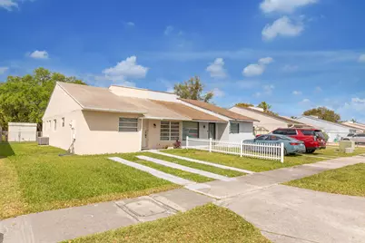406 SW 96th Court SW #2, Miami, FL 33174 - Photo 2