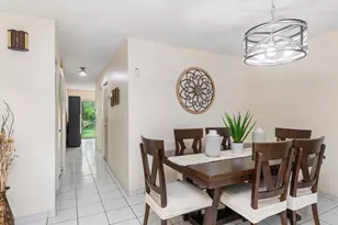 406 SW 96th Ct SW, Miami, FL 33174 - Photo 6