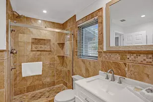 470 SE 4th Ct, Pompano Beach, FL 33060 - Photo 24