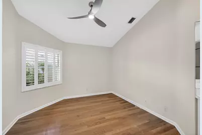 283 Canterbury Drive W, Palm Beach Gardens, FL 33418 - Photo 12