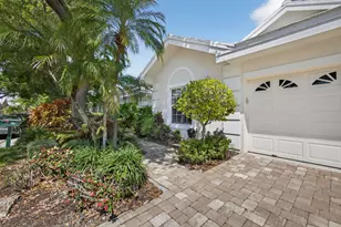 283 Canterbury Dr W, Palm Beach Gardens, FL 33418 - Photo 4