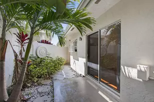 283 Canterbury Dr W, Palm Beach Gardens, FL 33418 - Photo 48