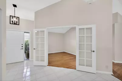 283 Canterbury Drive W, Palm Beach Gardens, FL 33418 - Photo 10