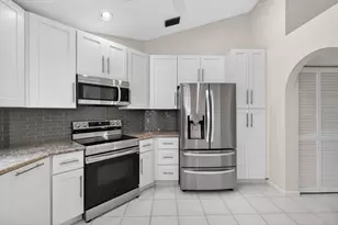 283 Canterbury Dr W, Palm Beach Gardens, FL 33418 - Photo 16