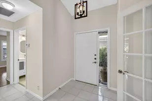 283 Canterbury Dr W, Palm Beach Gardens, FL 33418 - Photo 8