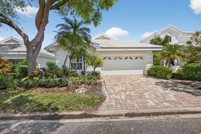 283 Canterbury Drive W, Palm Beach Gardens, FL 33418 - Photo 1
