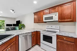 2764 SE Birmingham Dr, Stuart, FL 34994 - Photo 6