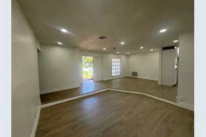 6260 SW 6th Street, Margate, FL 33068 - Photo 22