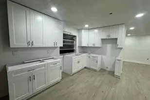 6260 SW 6th St, Margate, FL 33068 - Photo 8