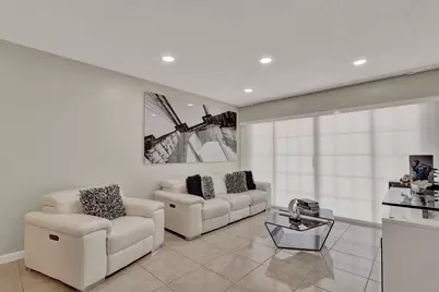 502 Davis Road #12, Palm Springs, FL 33461 - Photo 8