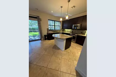 127 W Riverwalk Cir W, Plantation, FL 33325 - Photo 10