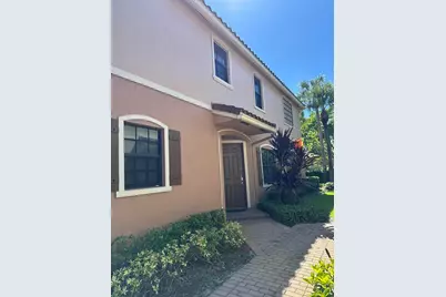 127 W Riverwalk Cir W, Plantation, FL 33325 - Photo 2