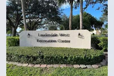 8208 NW 14 Street, Plantation, FL 33322 - Photo 6