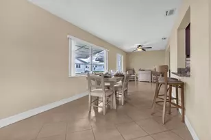 8208 NW 14th St, Plantation, FL 33322 - Photo 16