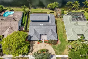 1071 NW 97th Ave, Plantation, FL 33322 - Photo 4