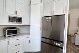 8452 Beaconhill Rd, Palm Beach Gardens, FL 33410 - Photo 6