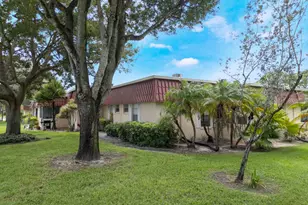 857 Worcester Ln, Lake Worth, FL 33467 - Photo 2