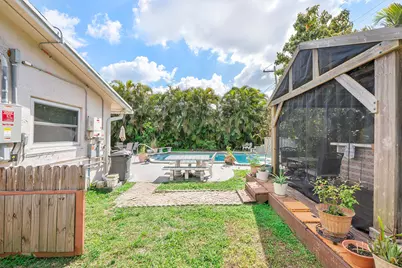 6530 NW 11th Street, Margate, FL 33063 - Photo 30