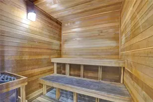 2421 NE 65th St, Fort Lauderdale, FL 33308 - Photo 6