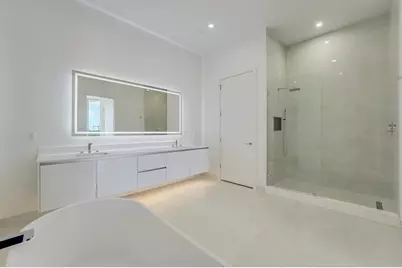 220 Lake Shore Drive #612, Lake Park, FL 33403 - Photo 18