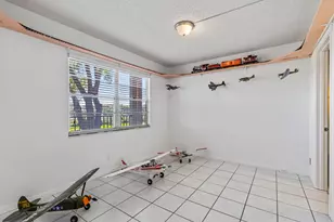 1000 SW 125th Ave, Pembroke Pines, FL 33027 - Photo 22