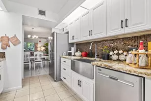 1000 SW 125th Ave, Pembroke Pines, FL 33027 - Photo 4