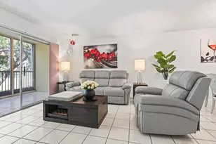 1000 SW 125th Ave, Pembroke Pines, FL 33027 - Photo 12