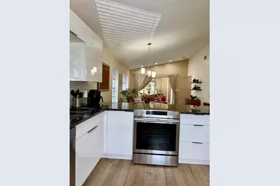 8107 Summerbreeze Lane, Boca Raton, FL 33496 - Photo 4