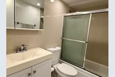 3000 Riomar Street #410, Fort Lauderdale, FL 33304 - Photo 8