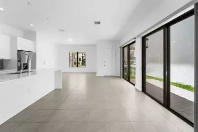 8173 NW 42nd Street, Doral, FL 33166 - Photo 6