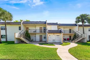 130 Lake Meryl Dr, West Palm Beach, FL 33411 - Photo 2