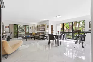 137 Brackenwood Rd, Palm Beach Gardens, FL 33418 - Photo 6