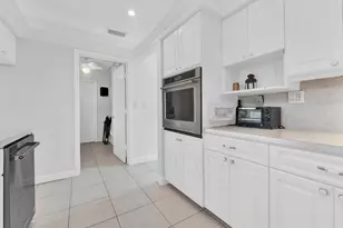 5921 NE 15th Ave, Fort Lauderdale, FL 33334 - Photo 6