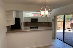 8285 Severn Dr, Boca Raton, FL 33433 - Photo 4