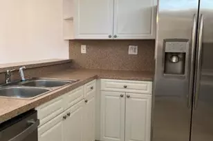 8285 Severn Dr, Boca Raton, FL 33433 - Photo 6