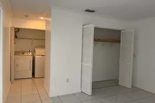 203 E Lakeview Dr Dr E, Royal Palm Beach, FL 33411 - Photo 6