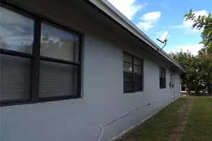 2725 SW 9th St, Fort Lauderdale, FL 33312 - Photo 18