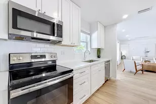 1950 NE 30th St, Lighthouse Point, FL 33064 - Photo 18