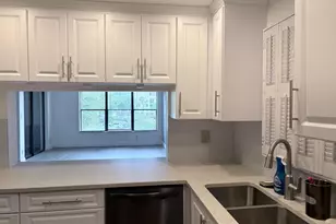 2316 S Cypress Bend Dr, Pompano Beach, FL 33069 - Photo 4