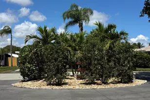 720 NE 7th St, Pompano Beach, FL 33060 - Photo 2