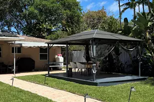 720 NE 7th St, Pompano Beach, FL 33060 - Photo 22